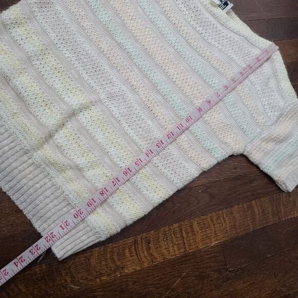 Vintage 70s Pastel Knit Short Sleeve Top Small - Picture 12 of 14